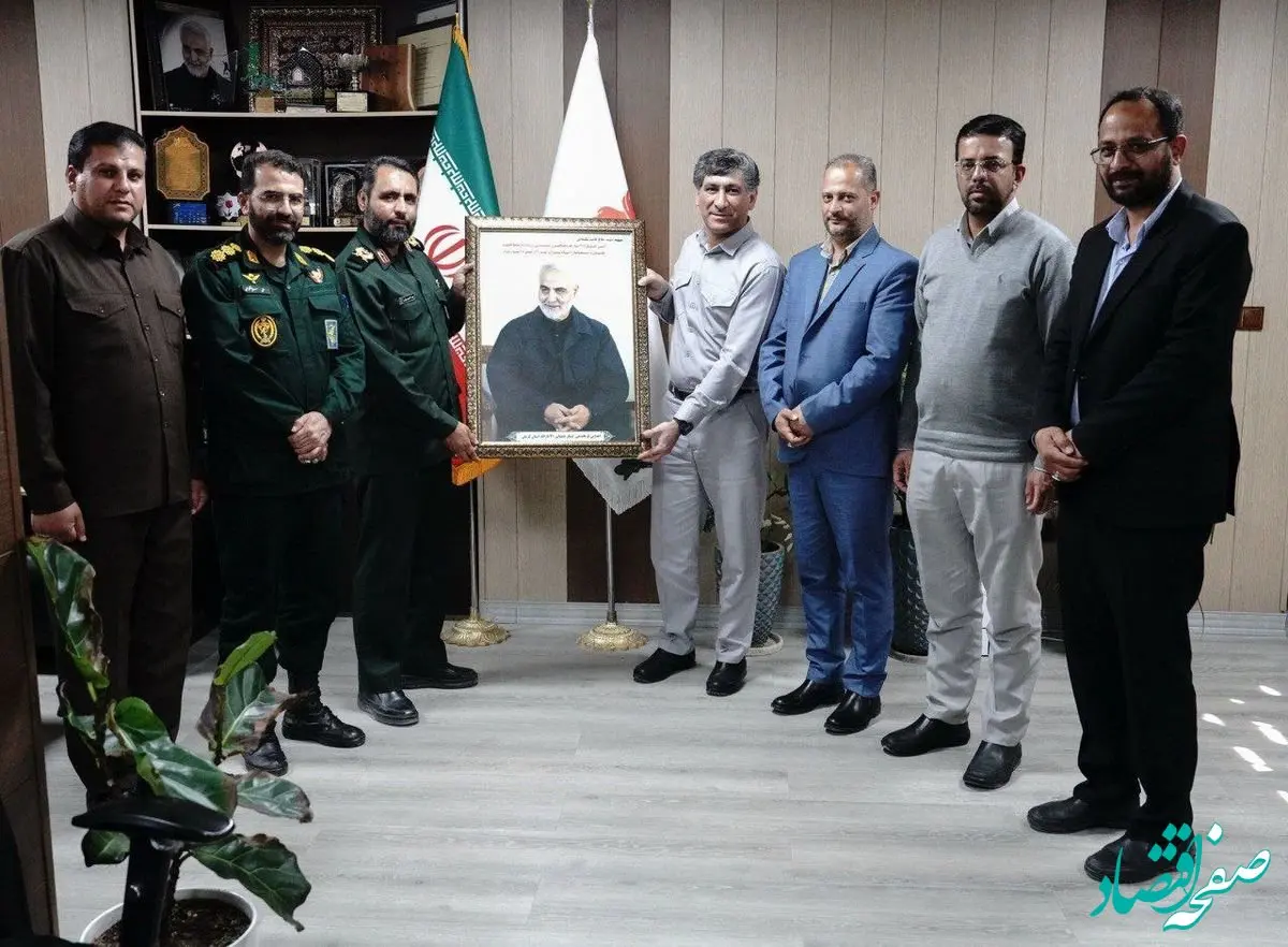 قدردانی فرمانده لشکر ۴۱ ثارالله استان کرمان از مدیر مجتمع مس سرچشمه رفسنجان