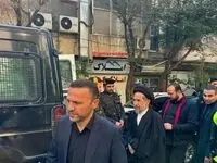 حضور سعید جلیلی و ابوترابی فرد در خیابان های منتهی به مراسم تشییع پیکر رئیسی و همراهانش