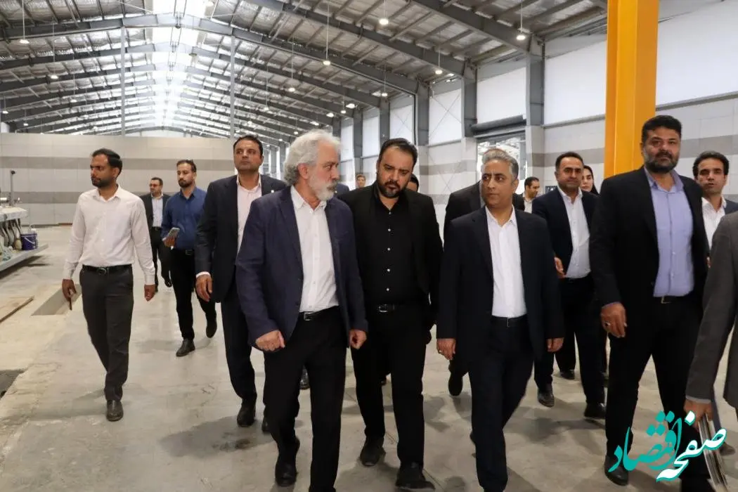 بازدید مدیرعامل بانک صنعت و معدن از “شرکت آفتاب پلاست البرز” در گرمسار