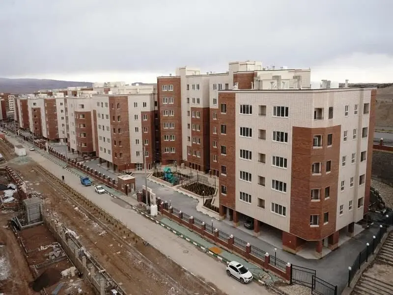 پرداخت بیش از ۱۳۶ همت تسهیلات نهضت ملی توسط بانک مسکن / تسریع در تحویل واحدهای مسکونی اولویت دارد