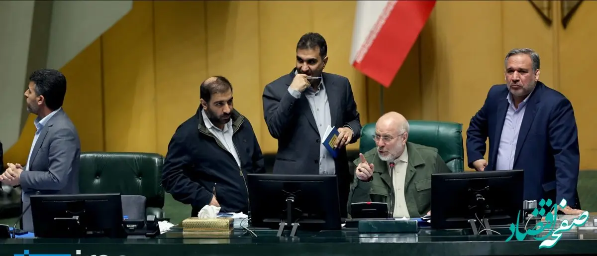 آیا برداشت از صندوق توسعه ملی با اجازه رهبر انقلاب انجام می شود؟ 