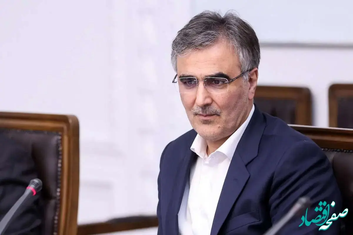 بازار ارز توافقی به میدان می‌آید؛ حرکت نرخ ارز در یک کانال