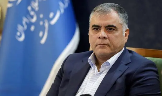 محسن پاک نژاد؛ وزیری که هیچکس او را گردن نمی گیرد!