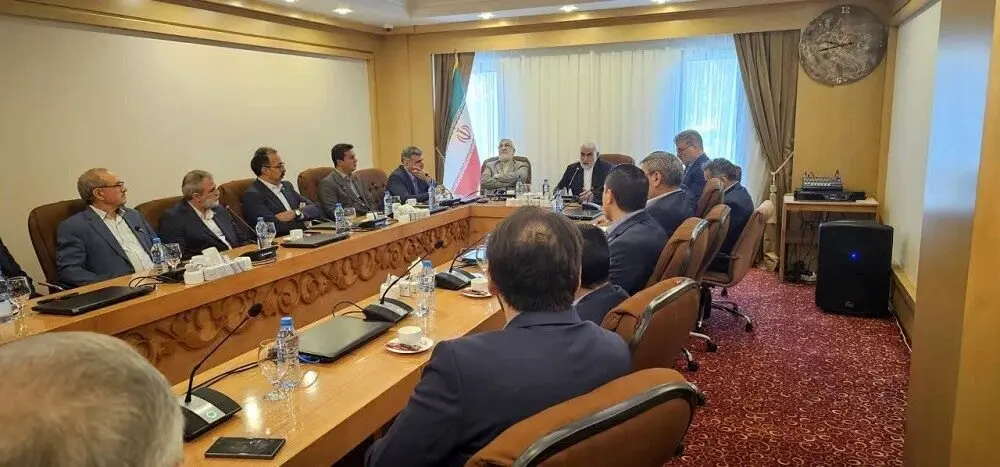 در جلسه مدیر عامل مؤسسه اعتباری ملل با رؤسای شعب مشهد عنوان شد؛ در مدیریت بحران، ایمان، ایستادگی و اخلاق راهبرد ماست