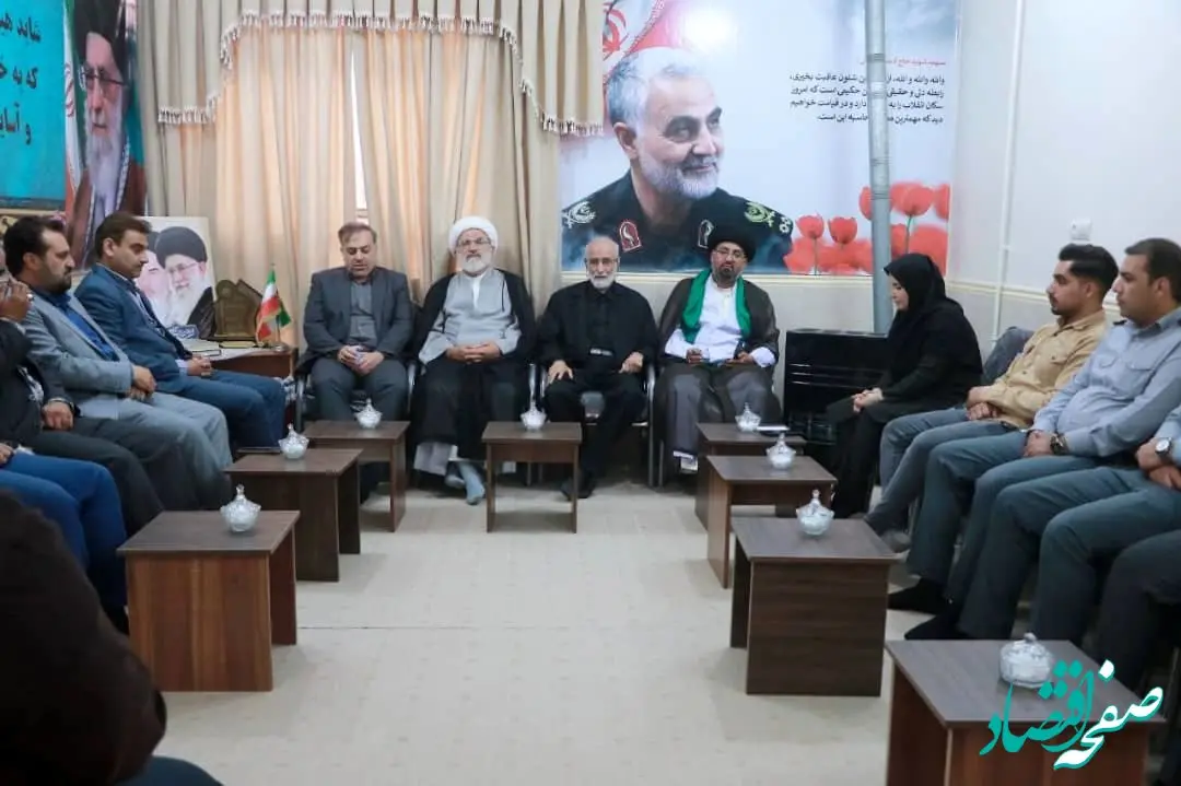 دیدار با امام جمعه آبادان در هفته کار و کارگر
