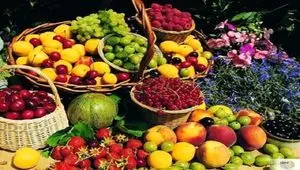 شب ها نباید به این چهار میوه لب بزنید