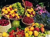 شب ها نباید به این چهار میوه لب بزنید