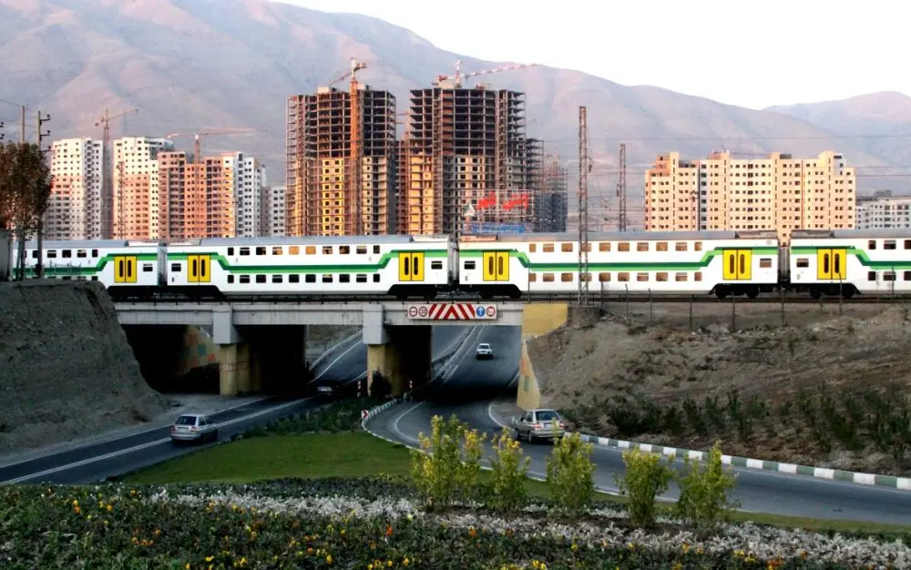 توقف اعزام قطارهای تندروی خط ۵ مترو تهران در عصر امروز