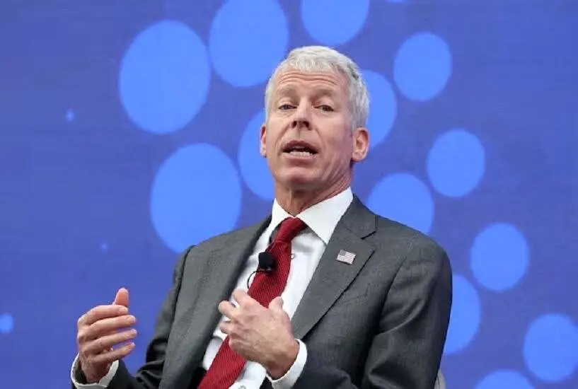 وزیر انرژی آمریکا به ارزان نشدن قیمت سوخت در این کشور اعتراف کرد