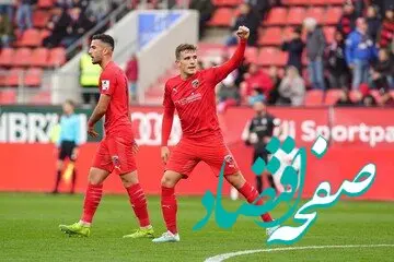 دنیس اکرت مهاجم دورگه معرفی شده به پرسپولیس کیست؟ | حسرت بزرگ برای پرسپولیسی‌ها!
