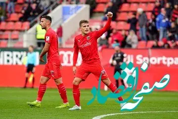 دنیس اکرت مهاجم دورگه معرفی شده به پرسپولیس کیست؟ | حسرت بزرگ برای پرسپولیسی‌ها!
