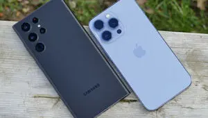 اپل بخریم یا سامسونگ؟ 