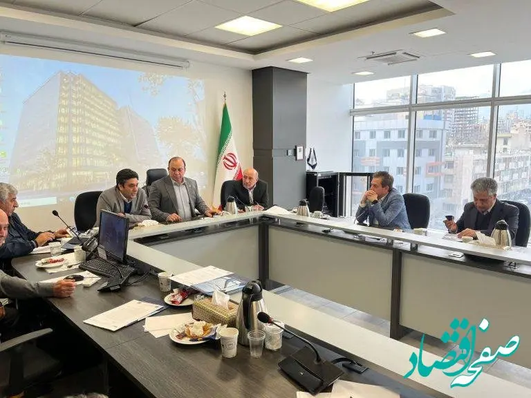 بررسی فرصت‌های سرمایه‌گذاری حوزه گردشگری منطقه آزاد ماکو در اتاق بازرگانی ایران