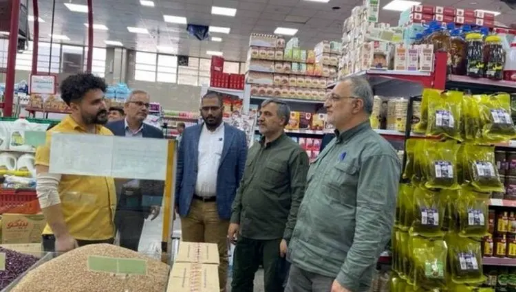 آیا میادین میوه و تره‌بار در تهران مانند همیشه برقرار است؟ 