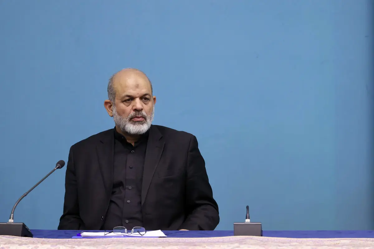 واکنش جنجالی وزیر کشور درباره تقدیر از ورزشکار بدون حجاب کلاردشتی خبرساز شد
