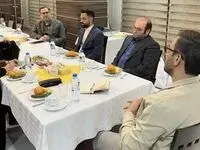 دیدار و گفتگوی اصحاب رسانه و مدیران کانال ها و گروههای فضای مجازی استان کرمانشاه با مدیر روابط عمومی پترول 