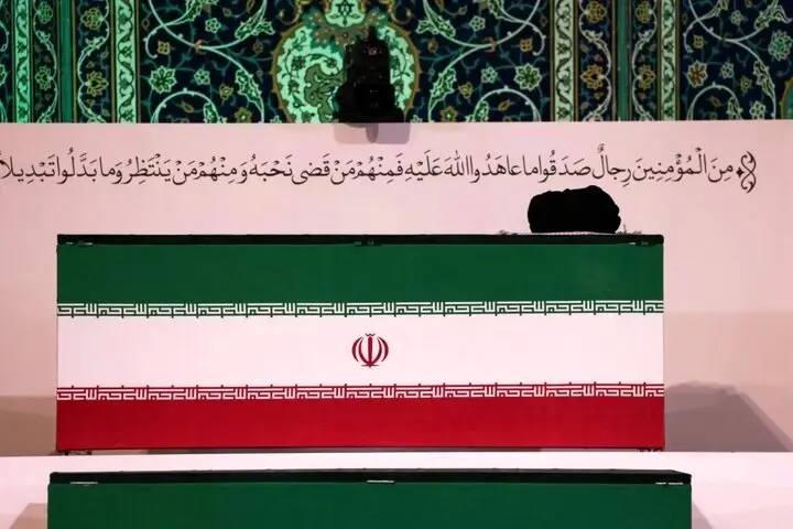 گزارش سی‌ان‌ان از اولین روز مراسم وداع با رهبر شهید انقلاب