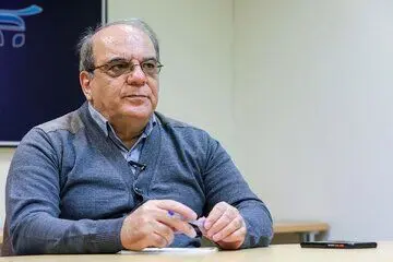واکنش عباس عبدی به سخنان حداد عادل | شورای نگهبان مصوبات مجلس ایتالیا را با خواست واتیکان و پاپ تطبیق دهد؟

