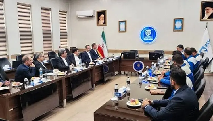 گام تازه بانک سینا و ایران‌خودرو برای گسترش همکاری‌های مشترک