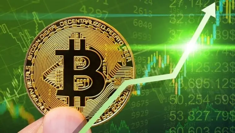 هشدار به معامله‌گران بیت‌کوین؛ قیمت بیت‌کوین آماده جهش یا ریزش؟