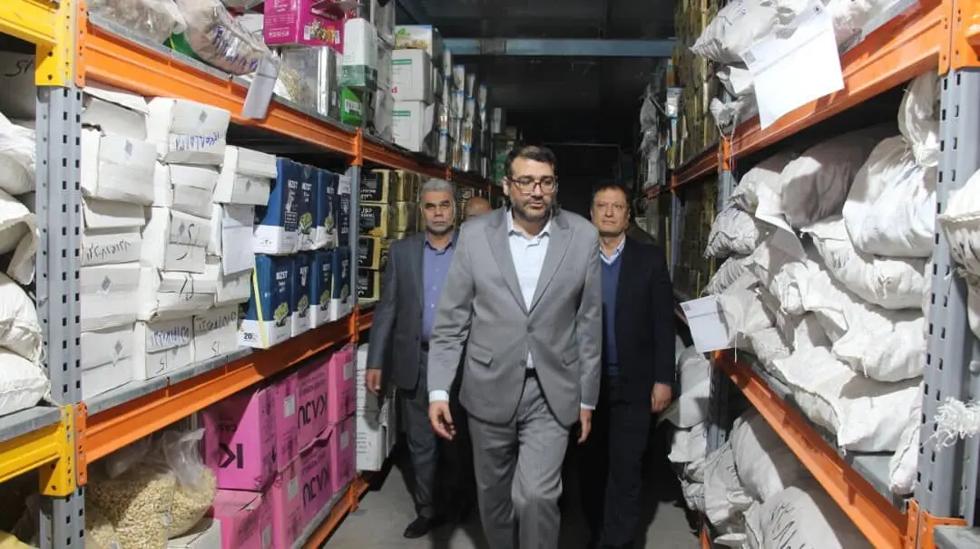 انبار مرکزی بوشهر مورد بازدید مدیرعامل اموال تملیکی قرار گرفت