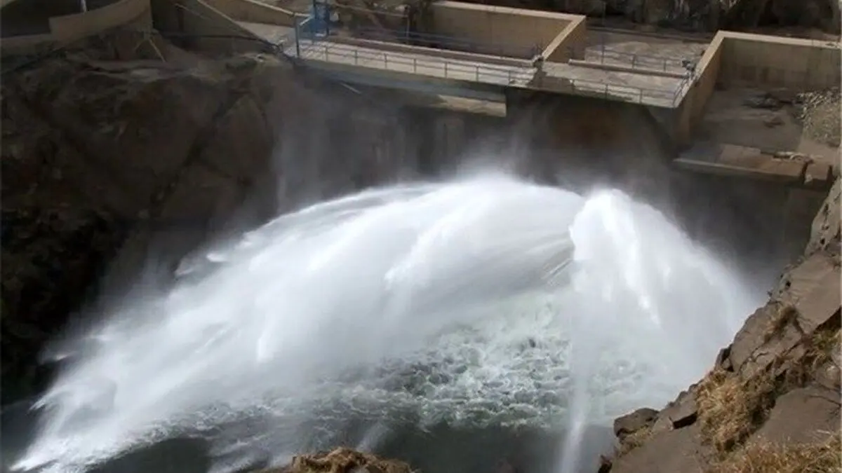 نماینده مجلس: آب فروشی، مشکل اصلی بحران آب در کشور +(ویدئو) 