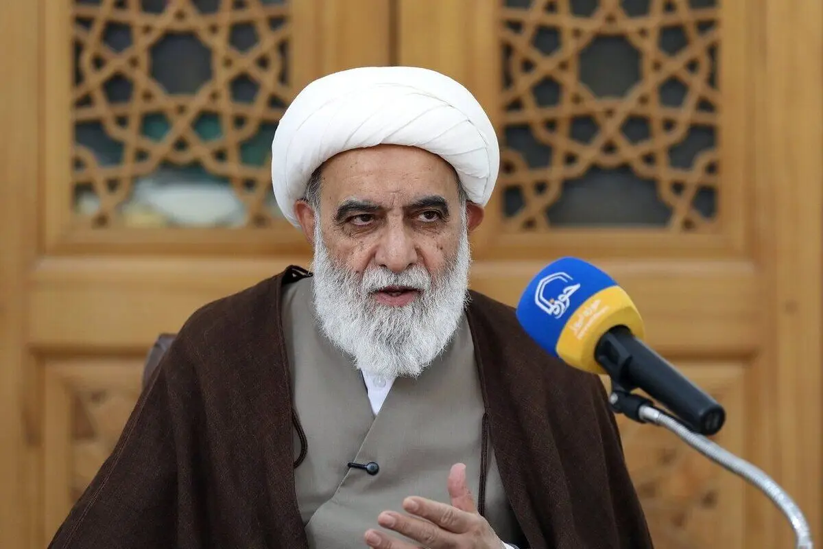 خون پاک رهبر انقلاب دشمنان را خوار و ذلیل خواهد کرد | مردم انسجام ملی را حفظ کنند