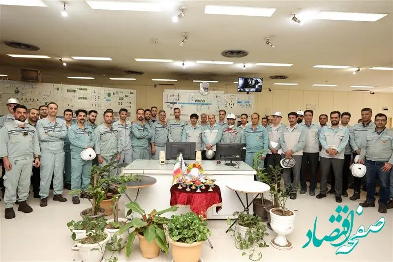 فولاد مبارکه با ثبت چندین رکورد در فروردین، گام اول را محکم برداشت/ راه اندازی جریان «یک قدم روبه جلو» در فولاد مبارکه