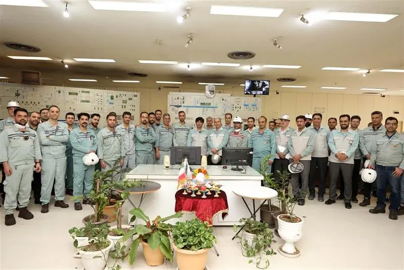 فولاد مبارکه با ثبت چندین رکورد در فروردین، گام اول را محکم برداشت/ راه اندازی جریان «یک قدم روبه جلو» در فولاد مبارکه