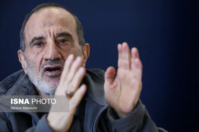 برای زمین‌گیر کردن کشور، پول ملی هدف گرفته شده است