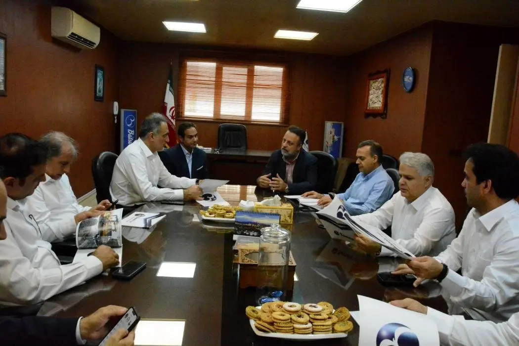 بازدید راهبردی مدیران ارشد بانک صنعت و معدن از سه واحد تولیدی تامین مالی شده این بانک در حاشیه نمایشگاه کیش اینوکس ۲۰۲۵