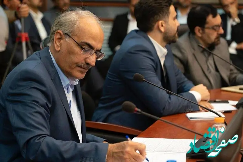 کارگروه ارائه راهکارهای تأمین مالی طرح‌های گروه صنایع پتروشیمی خلیج‌فارس با بانک‌ها تشکیل می‌شود