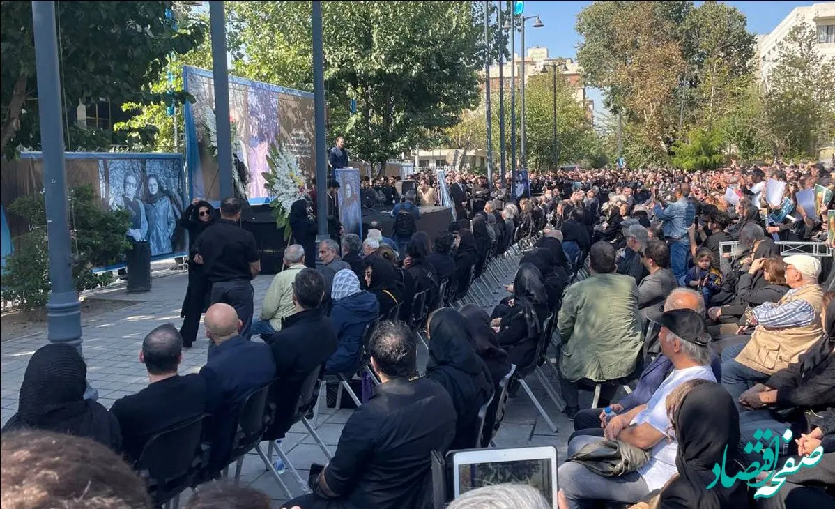 لحظه به لحظه از مراسم تشییع و خاکسپاری داریوش مهرجویی و همسرش 