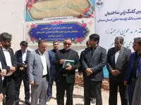 کلنگ احداث ساختمان مدیریت شعب بانک توسعه تعاون سمنان به زمین زده شد