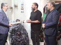دیدار مدیرعامل شرکت شهروند با خانواده شهید حسن شیخی بختیاری و عیادت از علی‌محمد شیخی بختیاری
