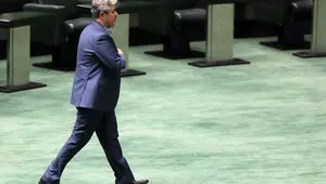 بررسی فروش نفت و درآمدهای مالیاتی ناتمام ماند/ ضرورت دقت بیشتر در ارقام بودجه ۱۴۰۵