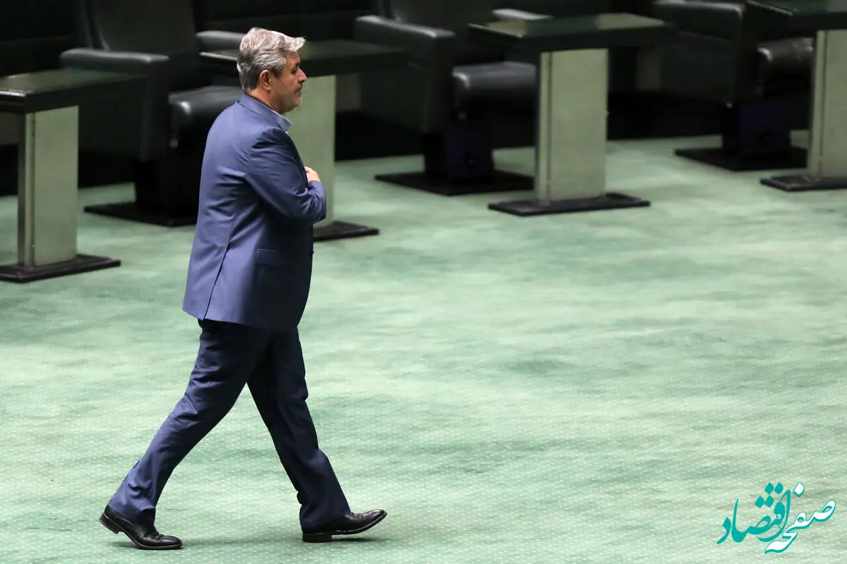 بررسی فروش نفت و درآمدهای مالیاتی ناتمام ماند/ ضرورت دقت بیشتر در ارقام بودجه ۱۴۰۵