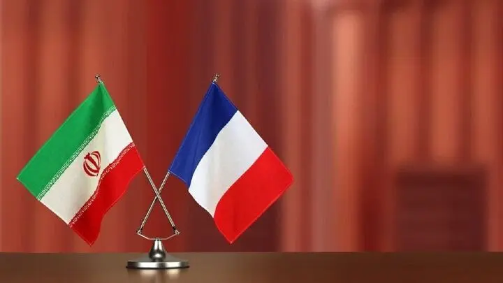 این دو جاسوس فرانسوی، خاک ایران را ترک کردند
