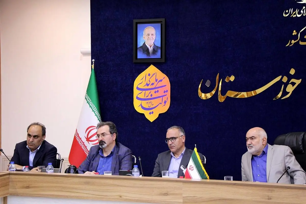 نشست استاندار خوزستان با سرپرست صندوق بازنشستگی کشوری و مدیرعامل هلدینگ صبا انرژی