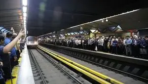 تغییر برنامه حرکت مترو تهران همزمان با مراسم وداع رهبر شهید