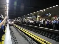 تغییر برنامه حرکت مترو تهران همزمان با مراسم وداع رهبر شهید