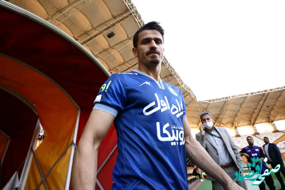 تصویر نگاه عاشقانه کاپیتان سابق استقلال و دخترش به یکدیگر خبرساز شد