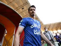 تصویر نگاه عاشقانه کاپیتان سابق استقلال و دخترش به یکدیگر خبرساز شد