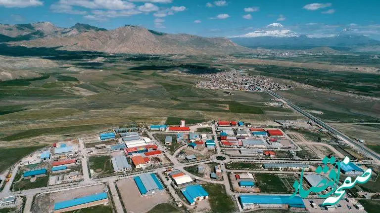 اعطای «مجوز فناوری» به شرکت های دانش بنیان مستقر در مرکز نوآوری و فناوری منطقه آزاد ماکو