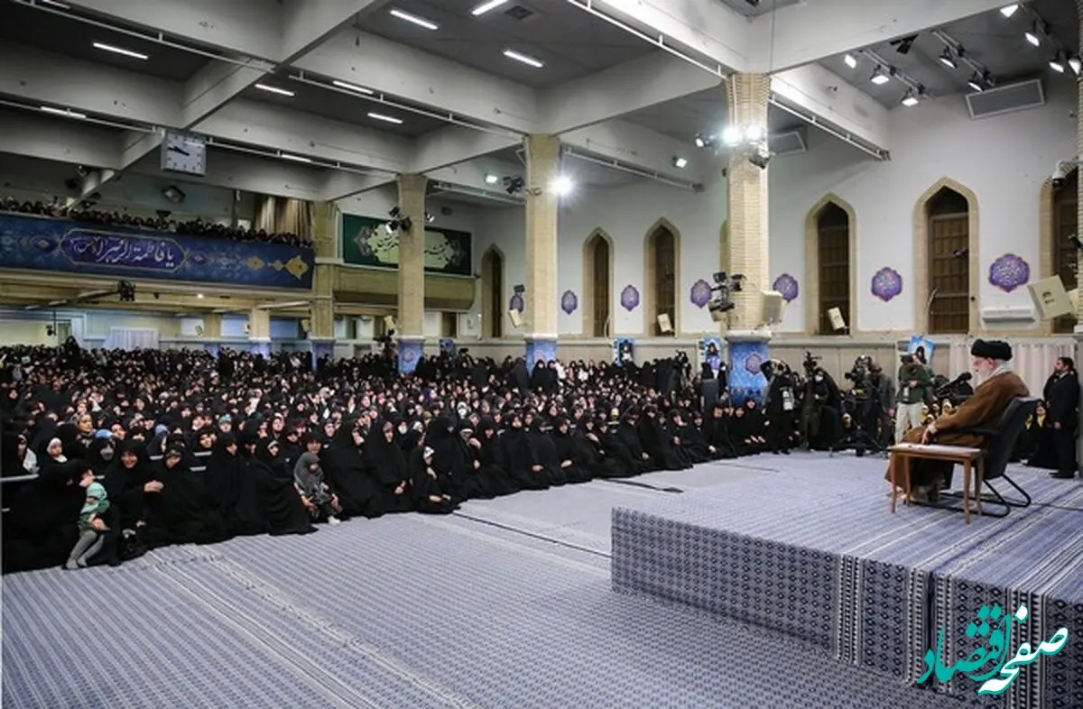 فیلم سخنان رهبر انقلاب در دیدار با زنان و دختران