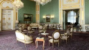 واکنش به ادعای دولت رئیسی درباره مفقود شدن فرش های سعدآباد / چه خبر است؟!