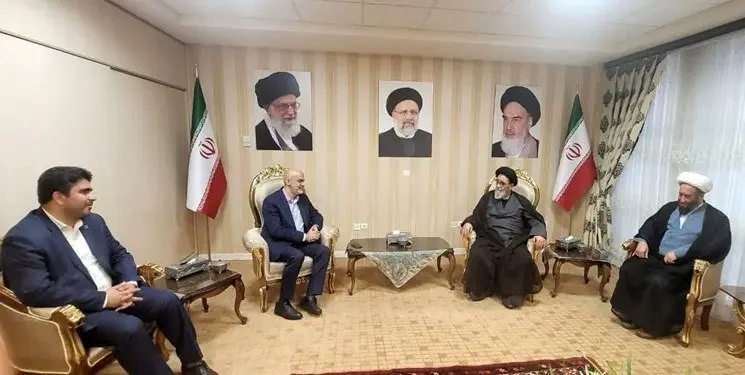 مدیرعامل ملی مس با امام جمعه تبریز دیدار کرد