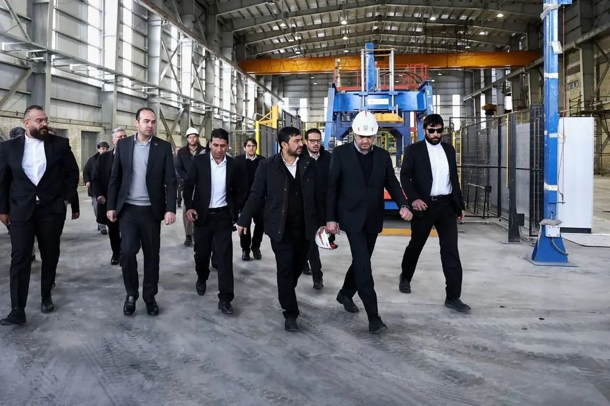 بازدید رئیس هیئت عامل ایمیدرو از کارخانه تولید مفتول مسی ۸ میلیمتری مجتمع مس سرچشمه/ خودکفایی کشور در تولید مفتول مسی