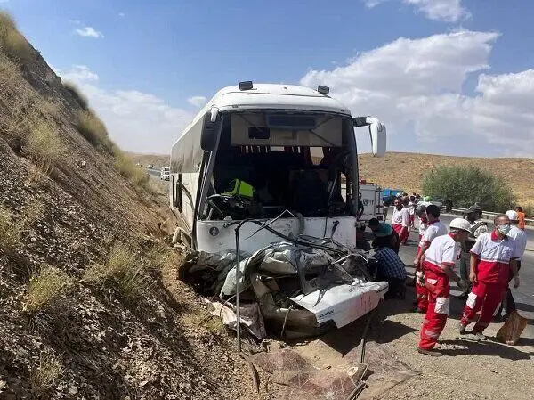 تصادف مرگبار اتوبوس با ۸ خودرو در سوادکوه + تعداد فوت شدگان و مصدومین