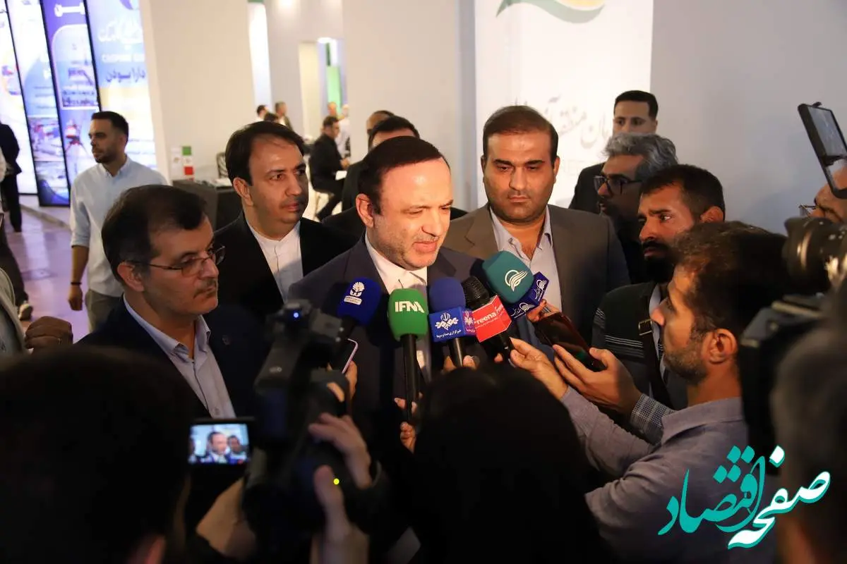 دبیر شورایعالی مناطق آزاد: ایران در شاهراه کریدورهای بینالمللی قرار دارد